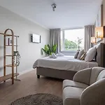 Cozy Student Near & Nature Holiday home