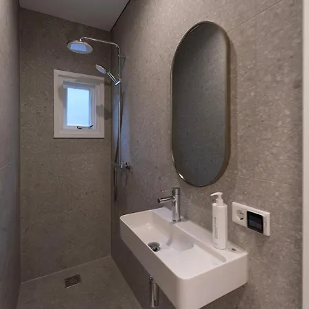 Private For 2, Shared Kitchen, Flexible Bed Apart-hotel