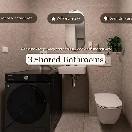 Private For 2, Shared Kitchen, Flexible Bed Apart-hotel