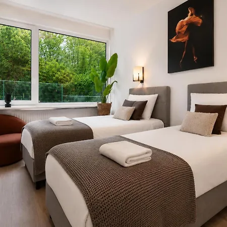 Private For 2, Shared Kitchen, Flexible Bed