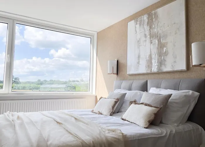 Student-Friendly Bedroom Near Tilburg University بيت للعطل تيلبورغ