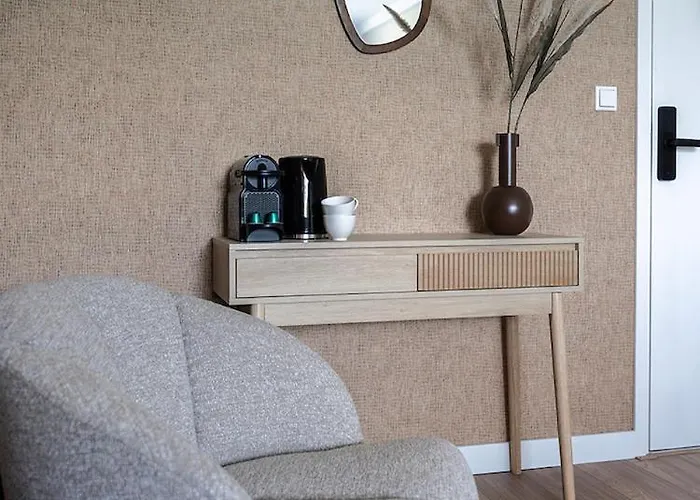 Student-Friendly Bedroom Near Tilburg University